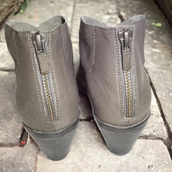 Eileen Fisher Ink Ankle Booties 7 VINTAGE Gray Pebbled Leather Zip Back NIB - Picture 10 of 16